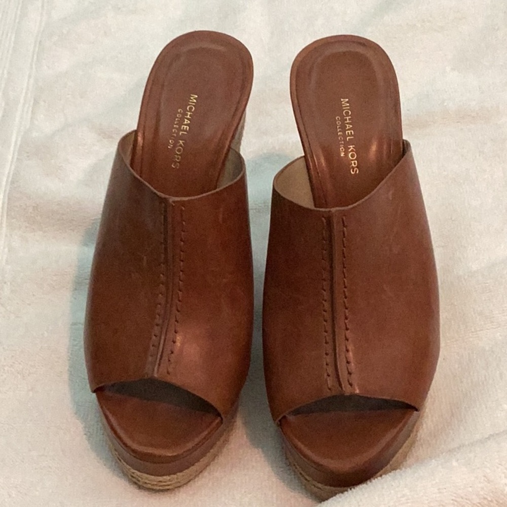 Brown sandals - Picture 2 of 2